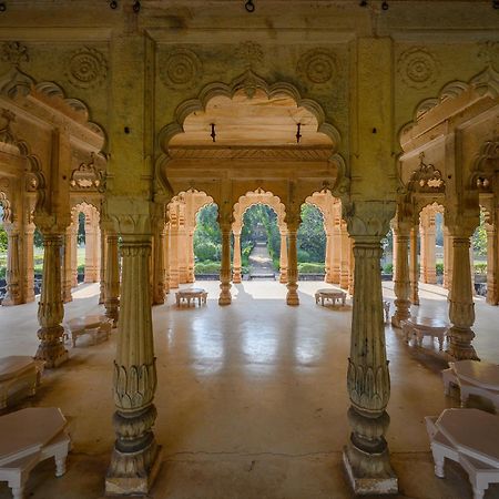 Отель Neemrana'S - Deo Bagh Гвалиор Экстерьер фото