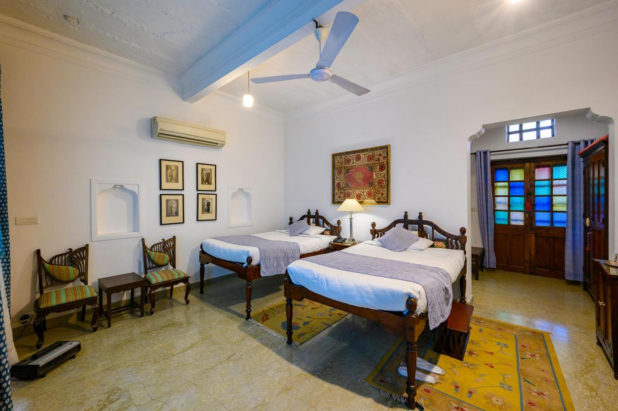 Отель Neemrana'S - Deo Bagh Гвалиор Экстерьер фото