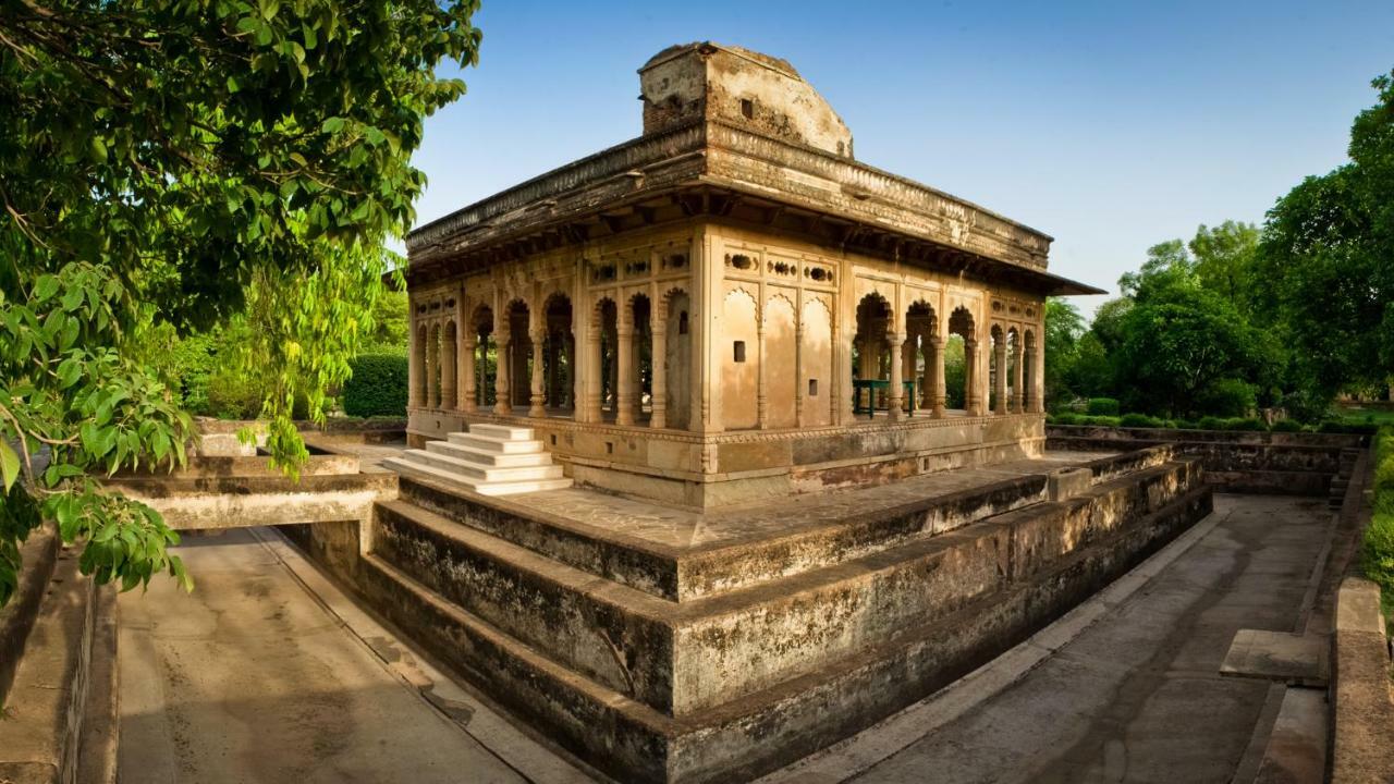 Отель Neemrana'S - Deo Bagh Гвалиор Экстерьер фото