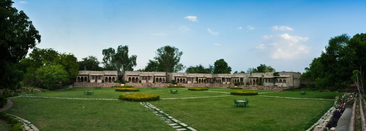 Отель Neemrana'S - Deo Bagh Гвалиор Экстерьер фото